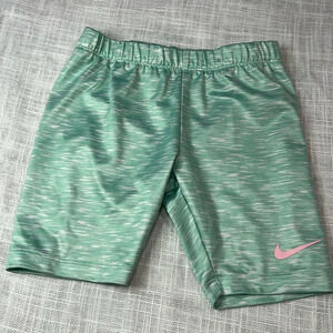 NIKE DRIFIT GREEN BIKER SHORTS